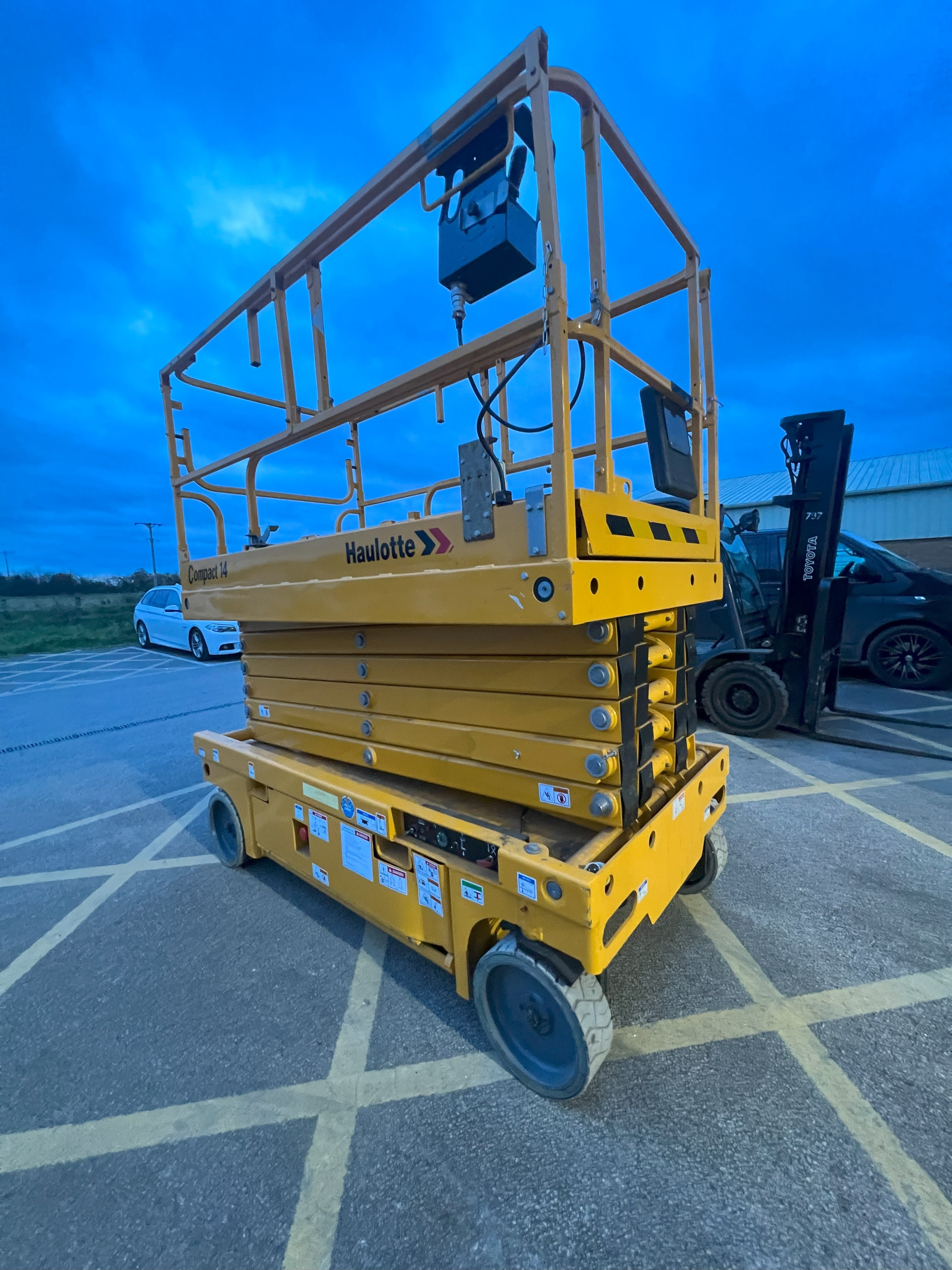 Haulotte Compact 14,