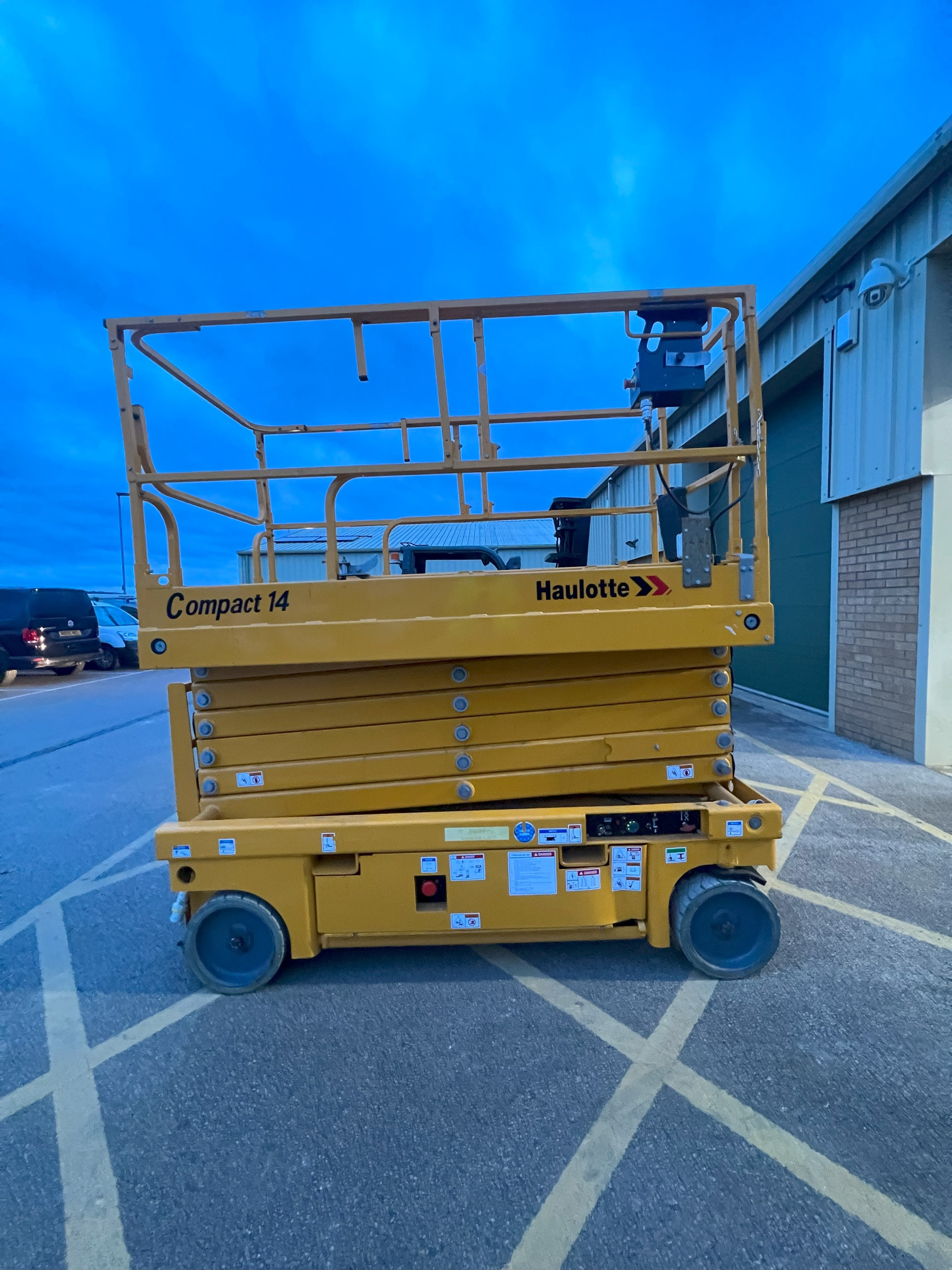 Haulotte Compact 14,